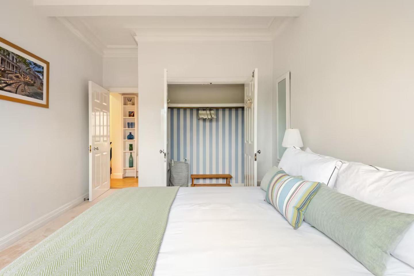 Nordic Regency Apartment Cheltenham Dış mekan fotoğraf