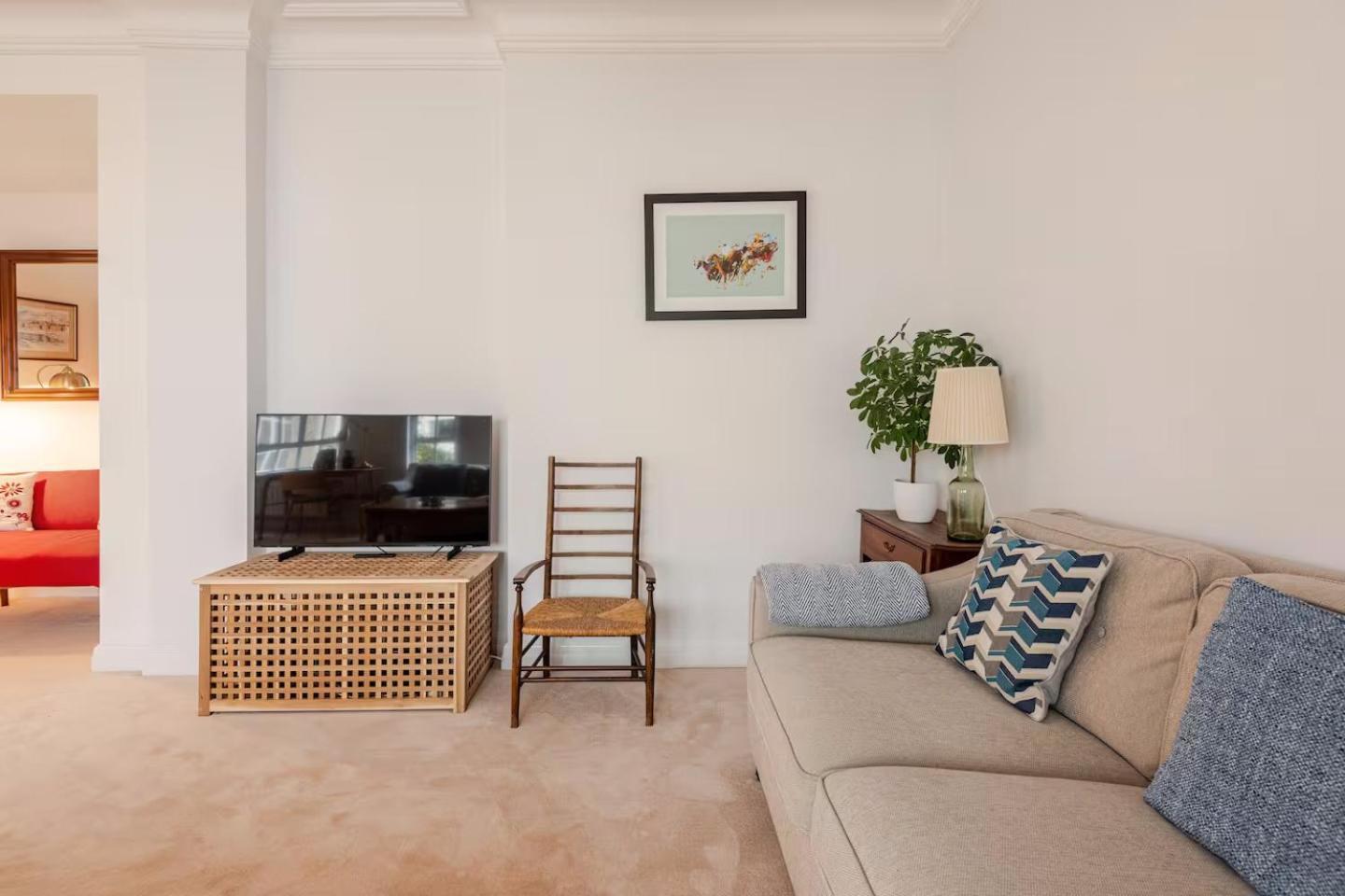 Nordic Regency Apartment Cheltenham Dış mekan fotoğraf